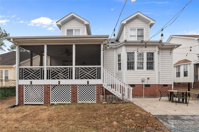 16 Cottswold Lane, Spring Lake, NC 28390