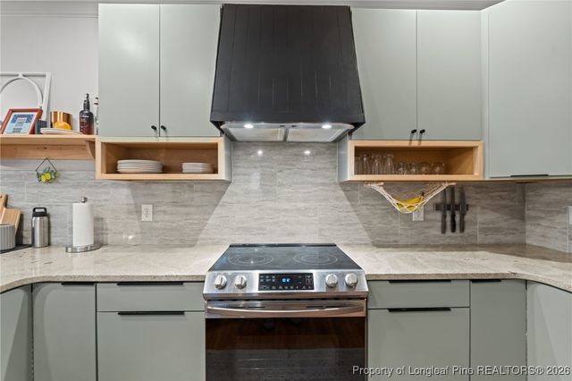 16 Cottswold Lane, Spring Lake, NC 28390