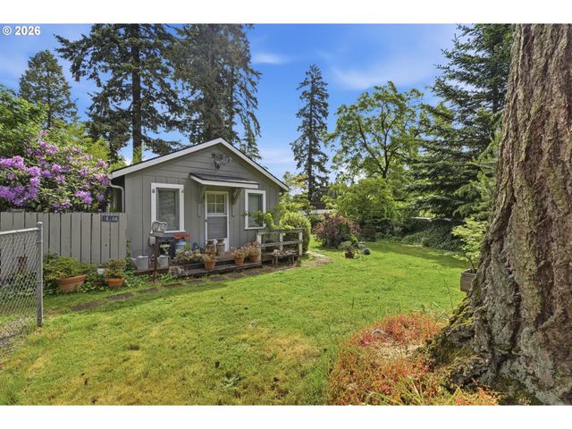 16286 WALUGA Dr, Lake Oswego, OR 97035