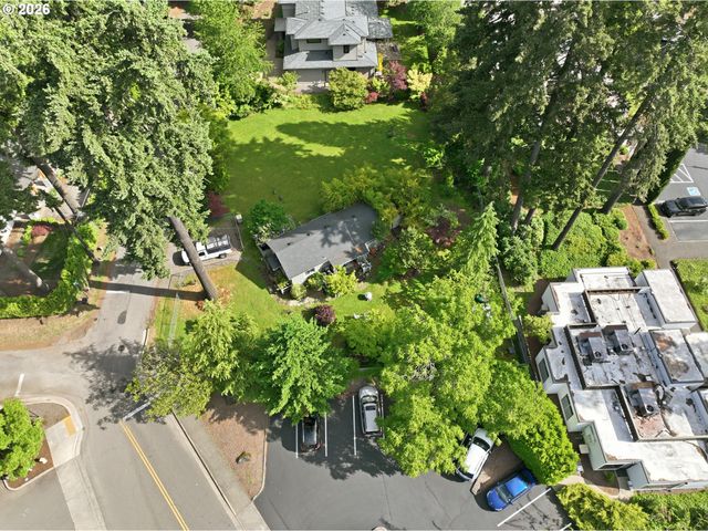 16286 WALUGA Dr, Lake Oswego, OR 97035