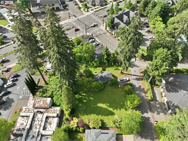 16286 WALUGA Dr, Lake Oswego, OR 97035