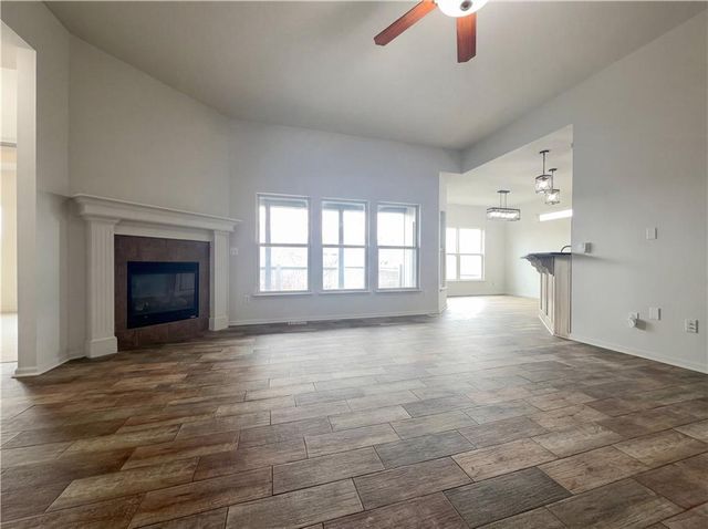 560 E Mockingbird Street, Gardner, KS 66030