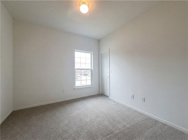 560 E Mockingbird Street, Gardner, KS 66030