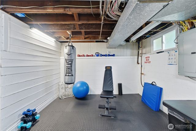 710 N 68th Street, Seattle, WA 98103