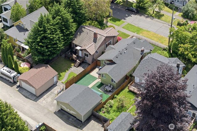 710 N 68th Street, Seattle, WA 98103
