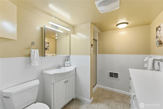 710 N 68th Street, Seattle, WA 98103