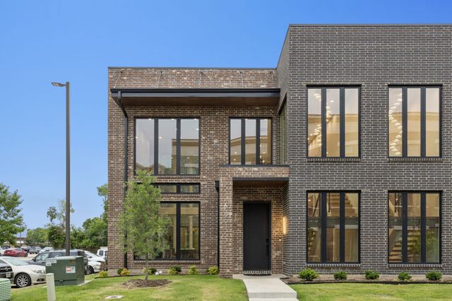 211 Morningside Drive, Roanoke, TX 76262