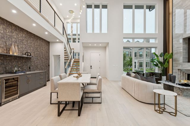 211 Morningside Drive, Roanoke, TX 76262