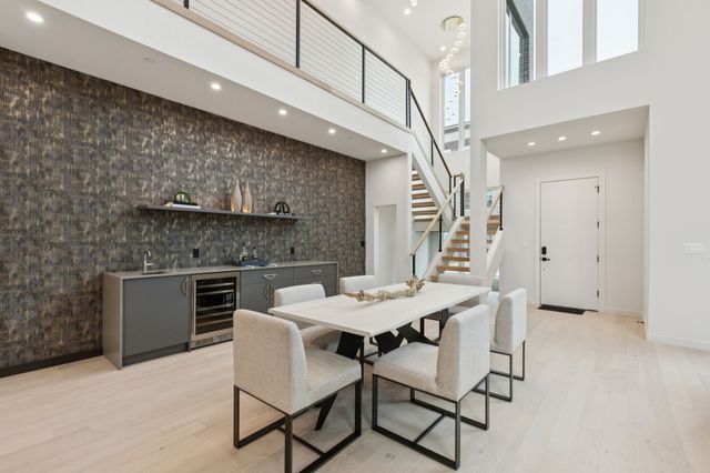 211 Morningside Drive, Roanoke, TX 76262