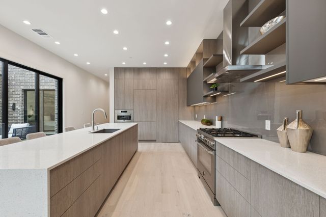 211 Morningside Drive, Roanoke, TX 76262