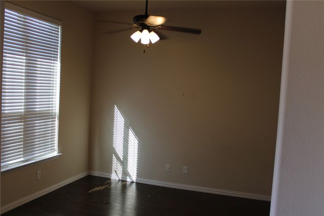 536 Hidden Springs Trail, Azle, TX 76020