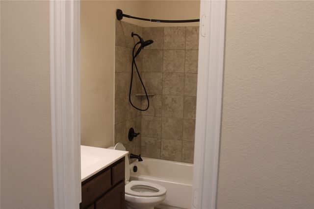 536 Hidden Springs Trail, Azle, TX 76020