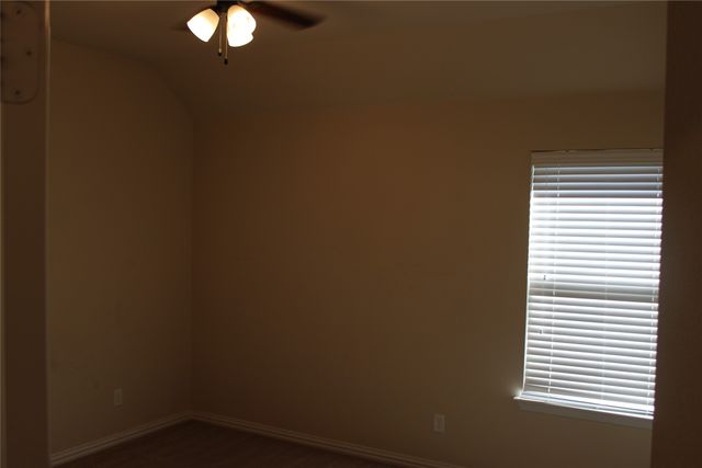 536 Hidden Springs Trail, Azle, TX 76020