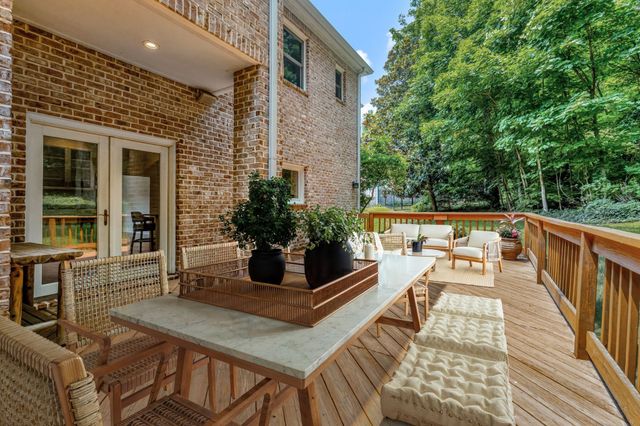 128 Abbeywood Dr, Nashville, TN 37215