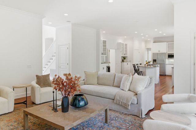 128 Abbeywood Dr, Nashville, TN 37215