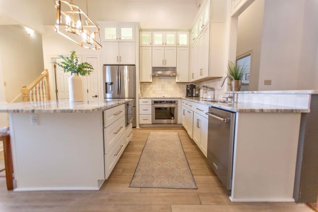 1723 GOLDSMITH CT, Collierville, TN 38017