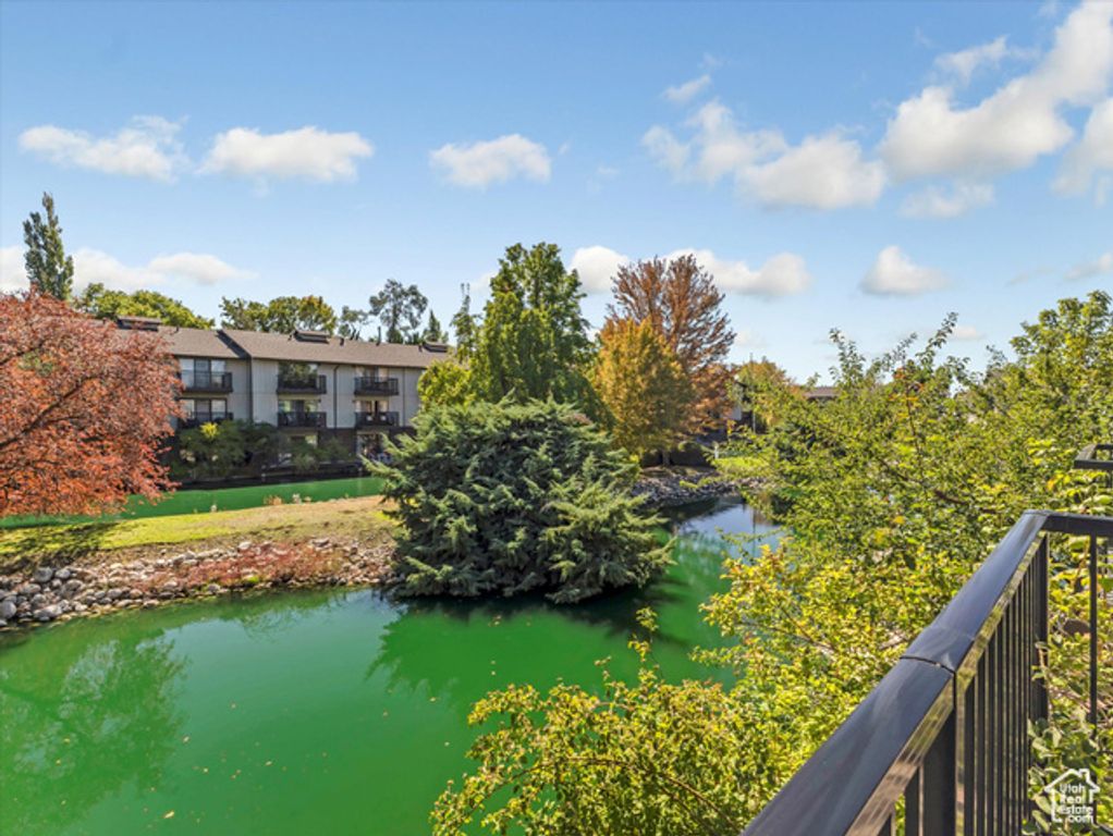 4570 S WOODDUCK LN, Millcreek, UT 84117