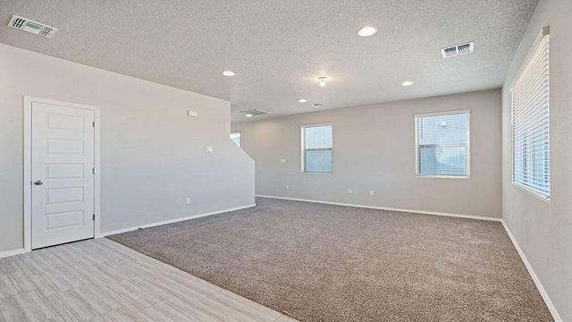 2417 Eglisfield Loop NE, Rio Rancho, NM 87144