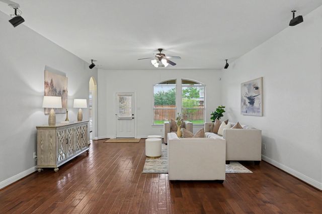 7 Fraiser Fir Place, Spring, TX 77389