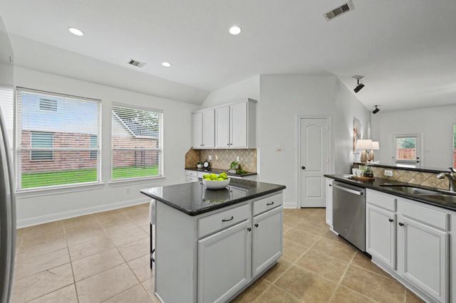 7 Fraiser Fir Place, Spring, TX 77389