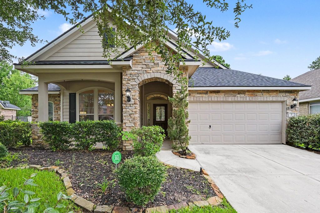 7 Fraiser Fir Place, Spring, TX 77389