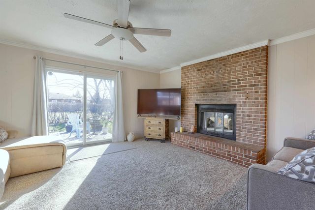 29642 Pinto Drive, Warren, MI 48093