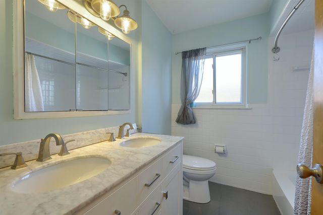 29642 Pinto Drive, Warren, MI 48093