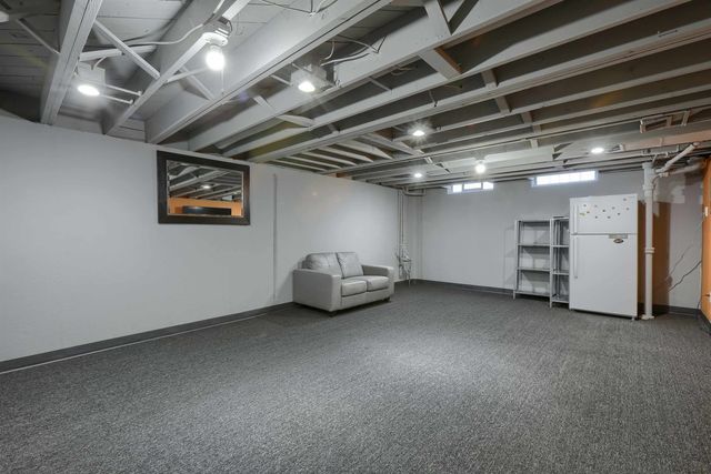 29642 Pinto Drive, Warren, MI 48093