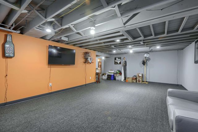 29642 Pinto Drive, Warren, MI 48093