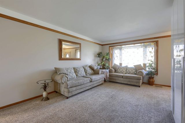 29642 Pinto Drive, Warren, MI 48093