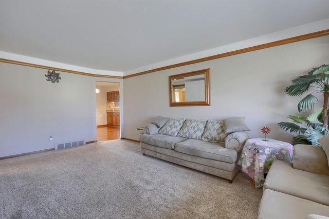 29642 Pinto Drive, Warren, MI 48093