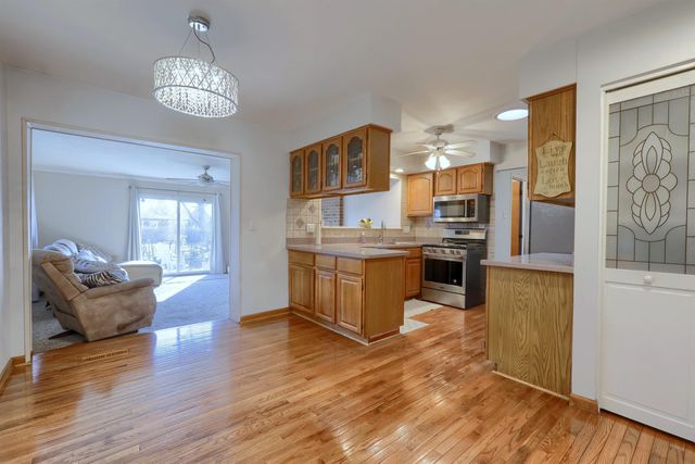 29642 Pinto Drive, Warren, MI 48093