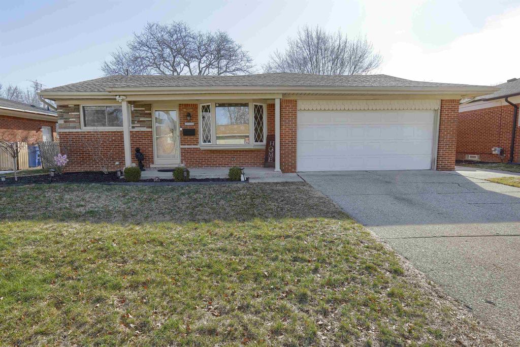 29642 Pinto Drive, Warren, MI 48093