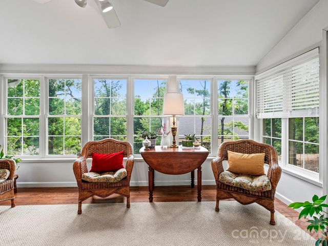 302 Shadecrest Lane, Mills River, NC 28759