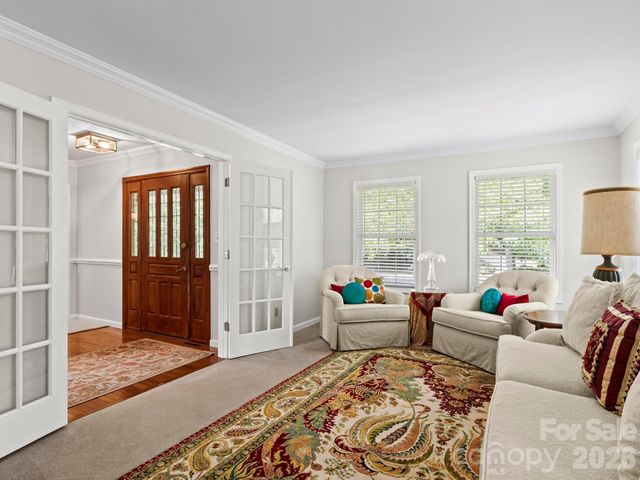 302 Shadecrest Lane, Mills River, NC 28759