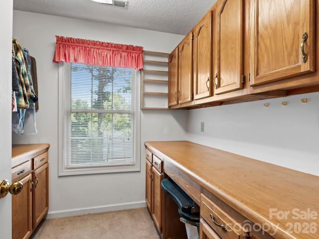 302 Shadecrest Lane, Mills River, NC 28759