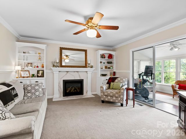 302 Shadecrest Lane, Mills River, NC 28759