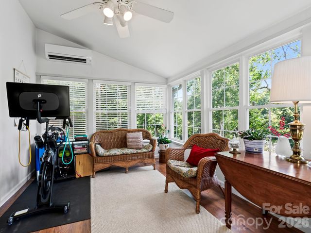 302 Shadecrest Lane, Mills River, NC 28759