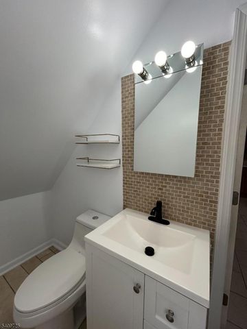 119 Columbus Pl 2, Roselle Park Boro, NJ 07204