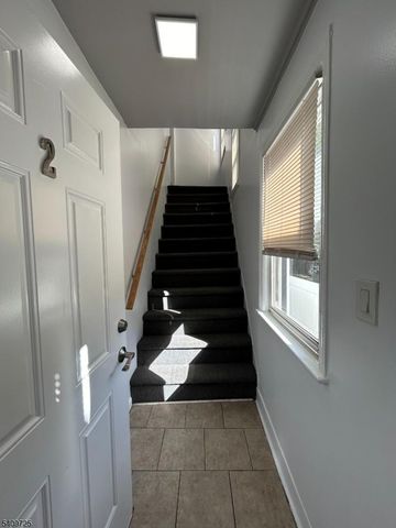 119 Columbus Pl 2, Roselle Park Boro, NJ 07204