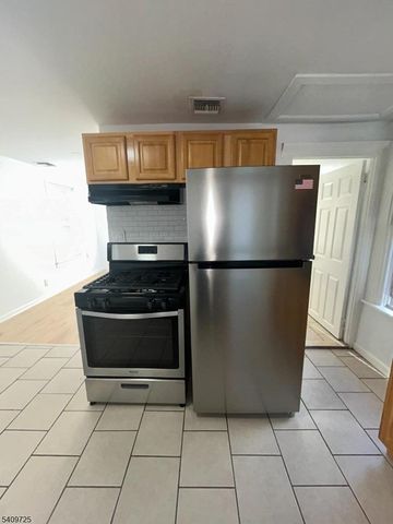 119 Columbus Pl 2, Roselle Park Boro, NJ 07204