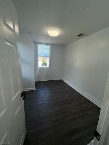 119 Columbus Pl 2, Roselle Park Boro, NJ 07204