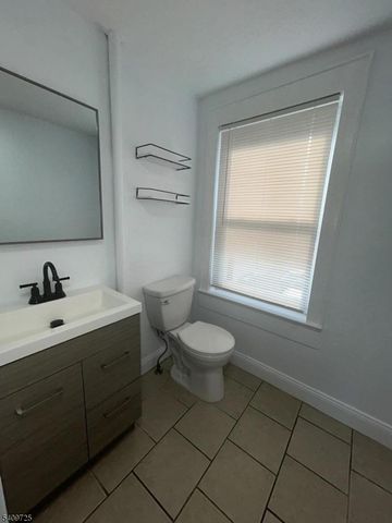 119 Columbus Pl 2, Roselle Park Boro, NJ 07204