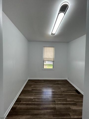 119 Columbus Pl 2, Roselle Park Boro, NJ 07204