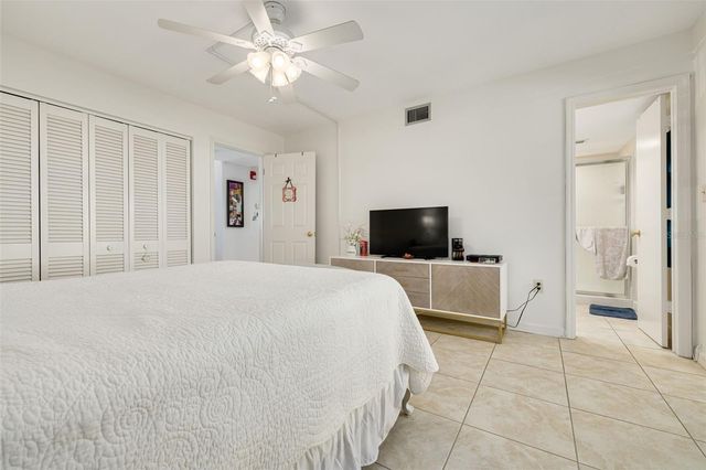 1001 77TH AVENUE N 112, St Petersburg, FL 33702