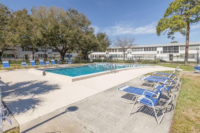 1001 77TH AVENUE N 112, St Petersburg, FL 33702