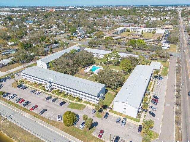 1001 77TH AVENUE N 112, St Petersburg, FL 33702