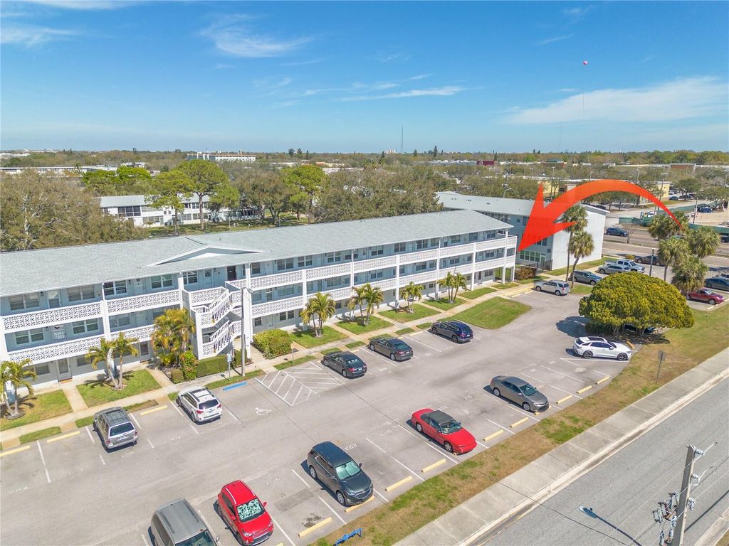 1001 77TH AVENUE N 112, St Petersburg, FL 33702