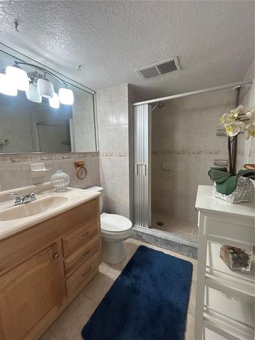 8962 S Hollybrook Blvd 202, Pembroke Pines, FL 33025