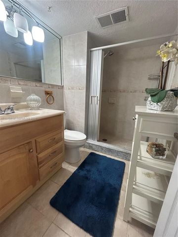 8962 S Hollybrook Blvd 202, Pembroke Pines, FL 33025